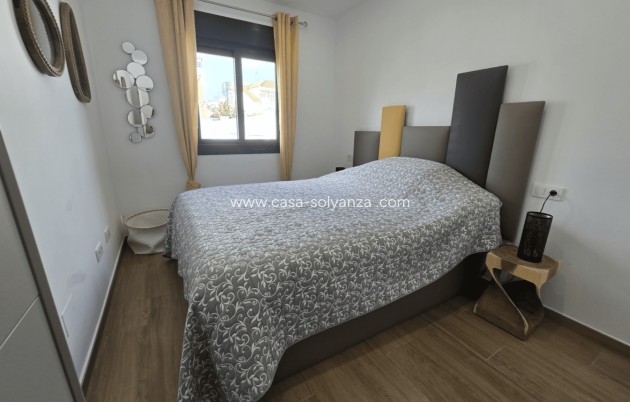 Resale - Apartment / flat - Orihuela Costa - La Zenia