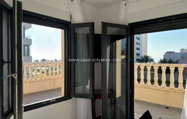 Herverkoop - Villa - Orihuela - Punta Prima