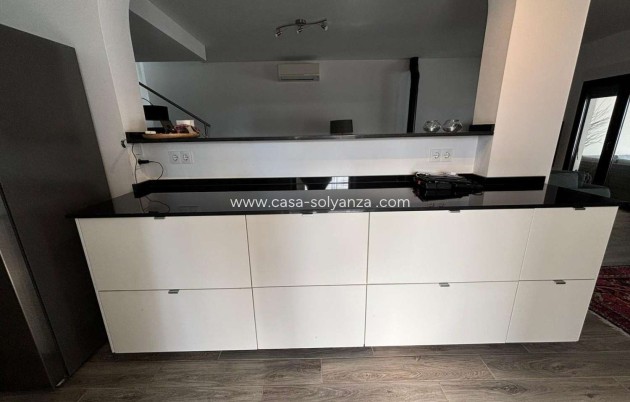 Herverkoop - Villa - Orihuela - Punta Prima