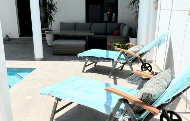 Herverkoop - Villa - Orihuela - Punta Prima