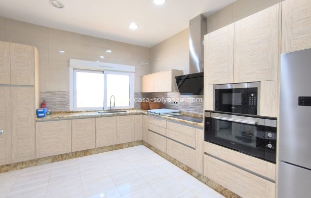 Herverkoop - Villa - Pinoso - Inland