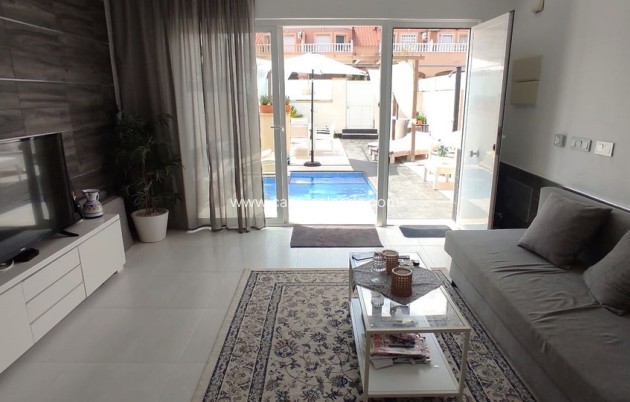Herverkoop - Villa - Orihuela Costa - Costa Blanca