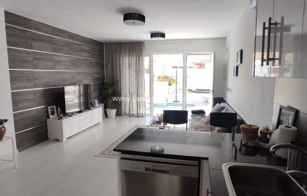 Herverkoop - Villa - Orihuela Costa - Costa Blanca