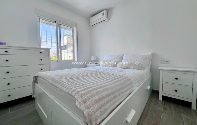 Herverkoop - Villa - San Miguel de Salinas - Las filipinas