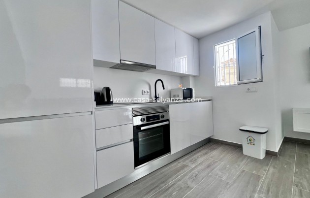 Herverkoop - Villa - San Miguel de Salinas - Las filipinas