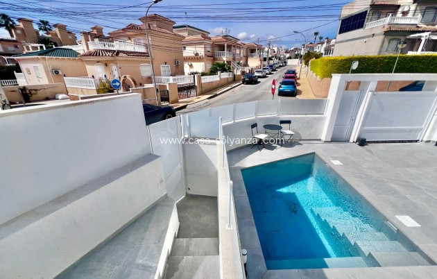 Herverkoop - Villa - San Miguel de Salinas - Las filipinas