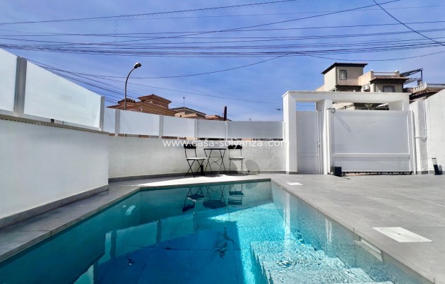 Herverkoop - Villa - San Miguel de Salinas - Las filipinas