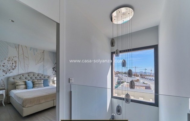 Resale - Villa - Finestrat - Costa Blanca