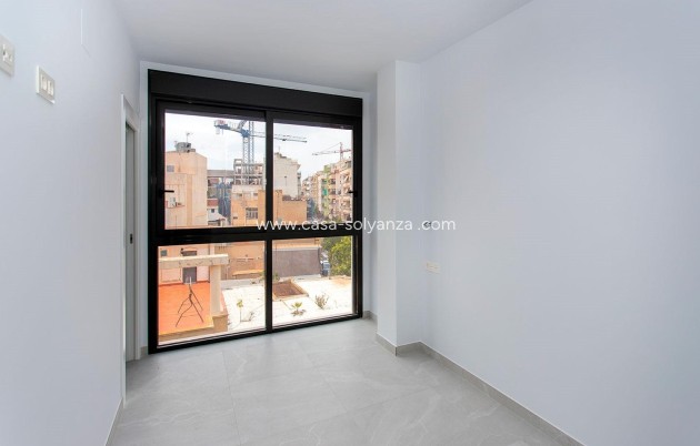 Resale - Apartment / flat - Torrevieja - Playa del Cura