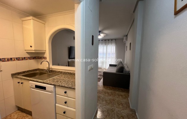 Herverkoop - Appartement / flat - Torrevieja - Center