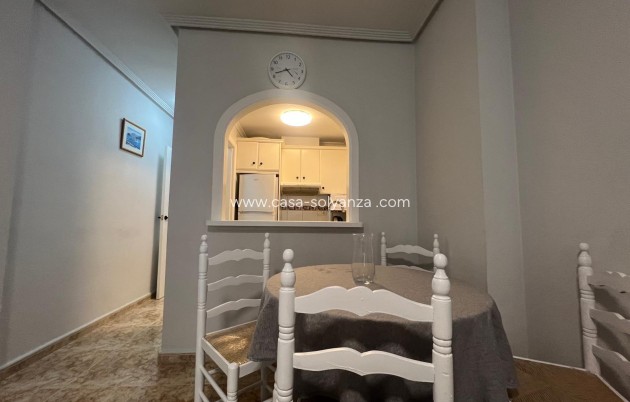 Herverkoop - Appartement / flat - Torrevieja - Center