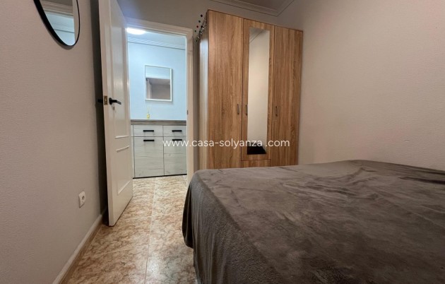 Herverkoop - Appartement / flat - Torrevieja - Center