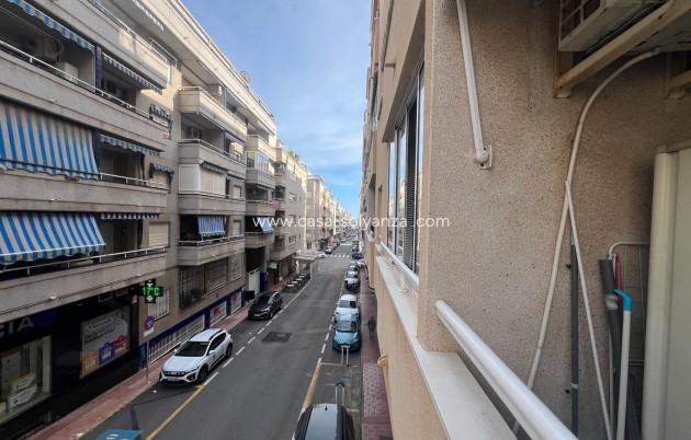 Herverkoop - Appartement / flat - Torrevieja - Center
