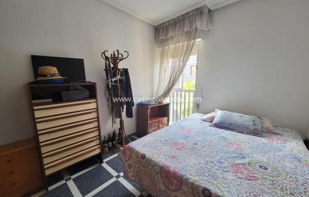 Resale - Apartment / flat - Torrevieja - Center