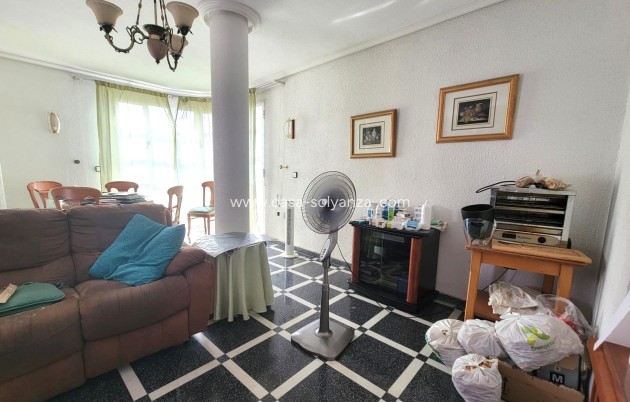 Resale - Apartment / flat - Torrevieja - Center