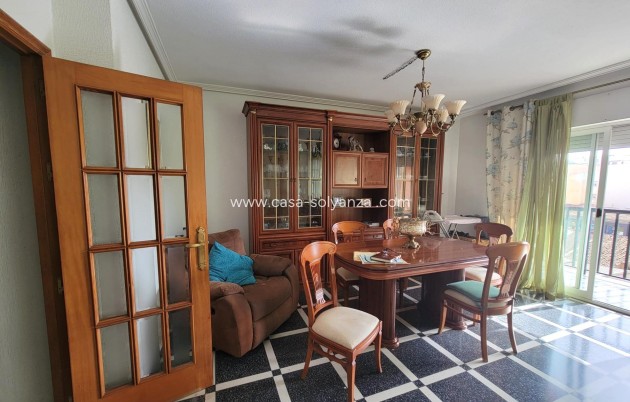 Resale - Apartment / flat - Torrevieja - Center