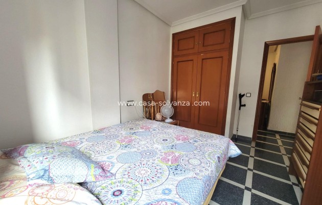 Resale - Apartment / flat - Torrevieja - Center