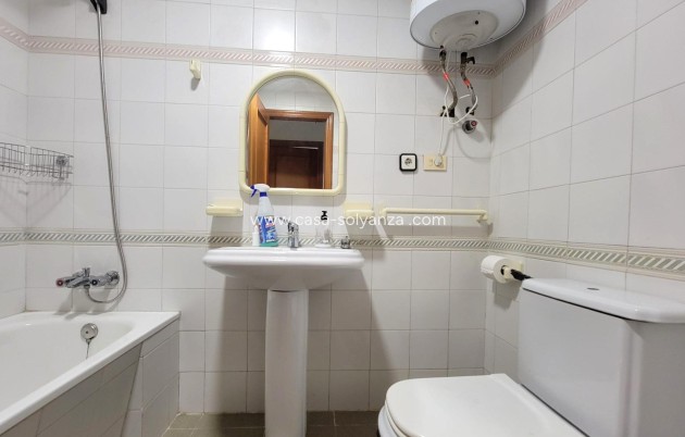 Resale - Apartment / flat - Torrevieja - Center