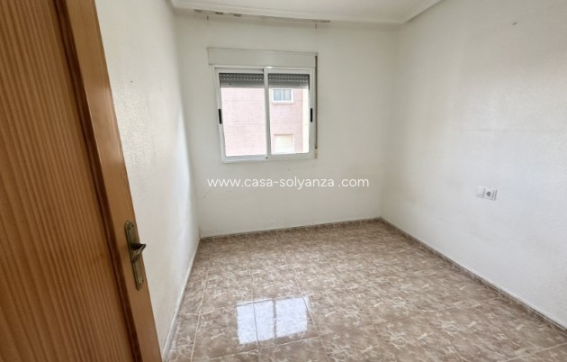 Resale - Apartment / flat - Torrevieja - Costa Blanca