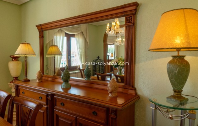 Herverkoop - Villa - Los Altos