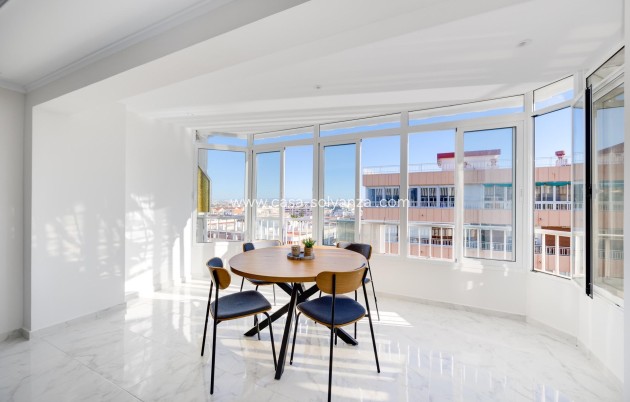 Herverkoop - Appartement / flat - Torrevieja - Acequion