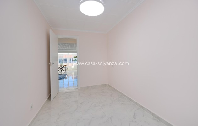 Herverkoop - Appartement / flat - Torrevieja - Acequion