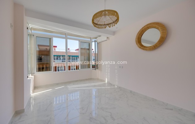 Herverkoop - Appartement / flat - Torrevieja - Acequion
