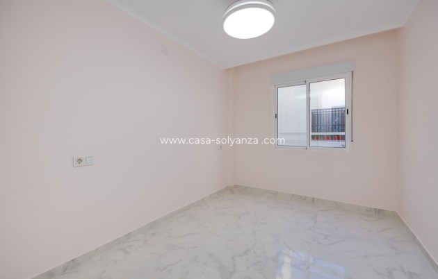 Herverkoop - Appartement / flat - Torrevieja - Acequion