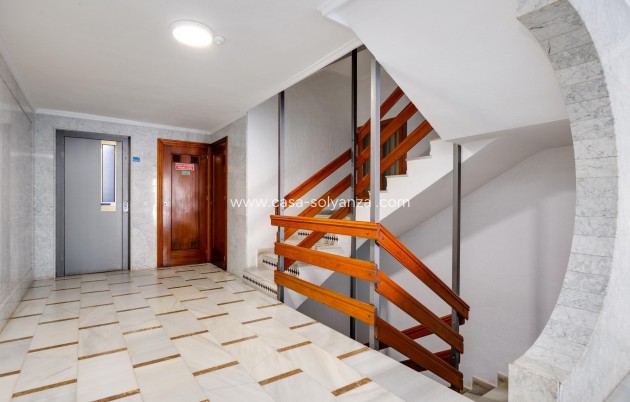 Herverkoop - Appartement / flat - Torrevieja - Acequion