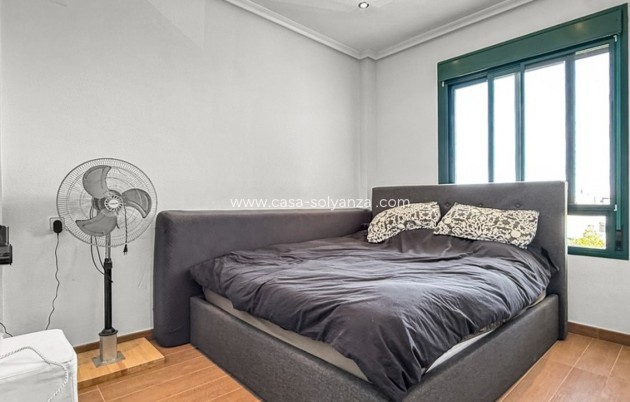 Resale - Apartment / flat - Orihuela Costa - Lomas De Campoamor