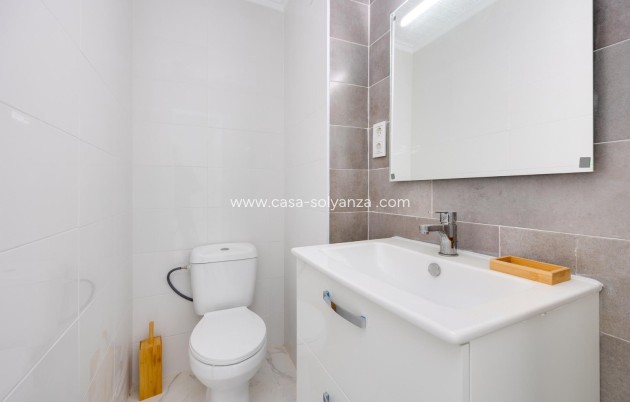 Resale - Flat - Torrevieja - Acequion