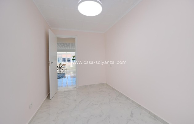 Resale - Flat - Torrevieja - Acequion