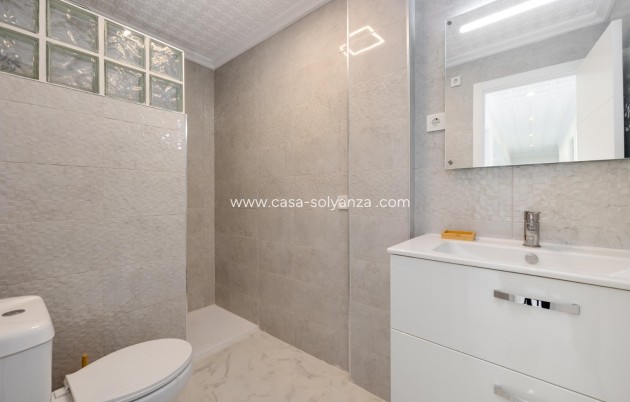 Resale - Flat - Torrevieja - Acequion
