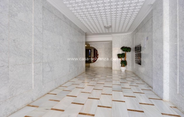 Resale - Flat - Torrevieja - Acequion