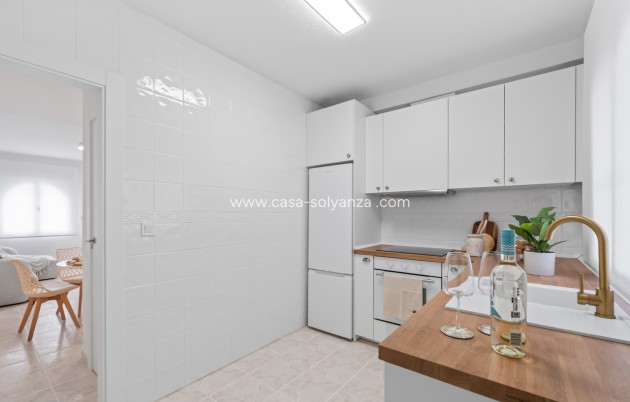 Resale - Townhouse - La Florida