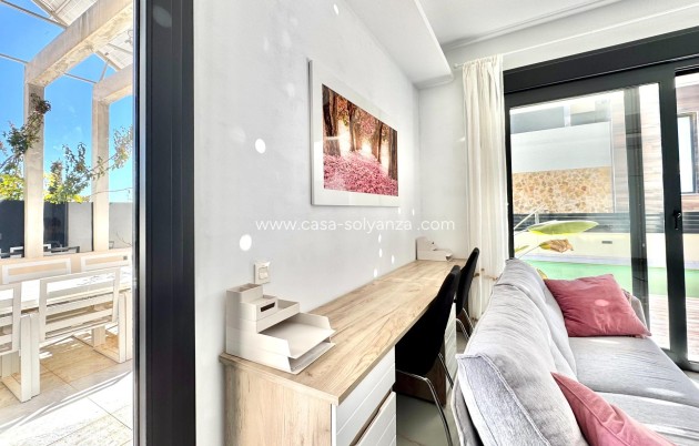 Herverkoop - Villa - Orihuela Costa - Lomas de Cabo Roig