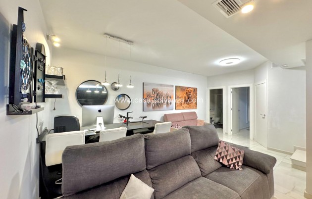 Herverkoop - Villa - Orihuela Costa - Lomas de Cabo Roig