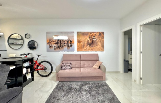 Herverkoop - Villa - Orihuela Costa - Lomas de Cabo Roig