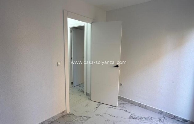 Resale - Apartment / flat - Torrevieja - La veleta