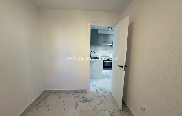 Resale - Apartment / flat - Torrevieja - La veleta