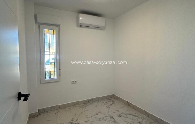 Resale - Apartment / flat - Torrevieja - La veleta