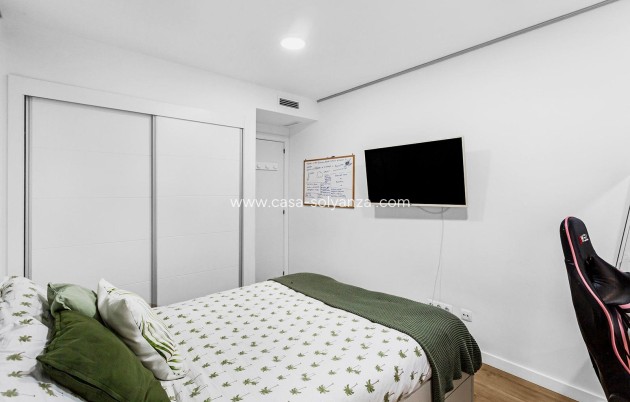 Resale - Apartment / flat - Alicante - Pau 5