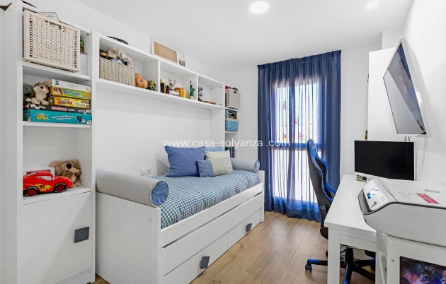 Resale - Apartment / flat - Alicante - Pau 5