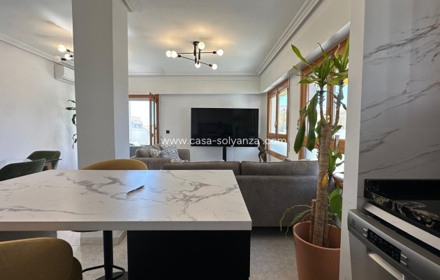 Herverkoop - Appartement / flat - Torrevieja - Center