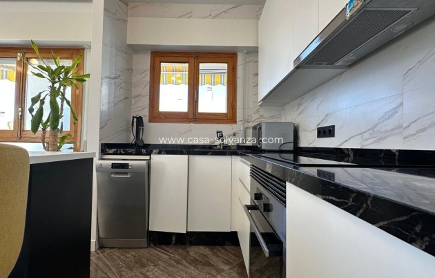 Herverkoop - Appartement / flat - Torrevieja - Center