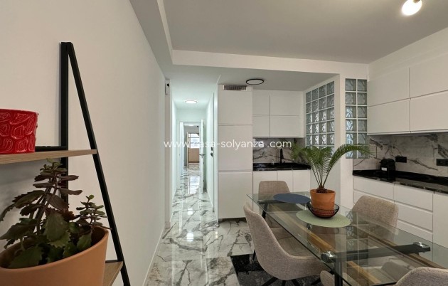 Herverkoop - Appartement / flat - Torrevieja - Playa del Cura