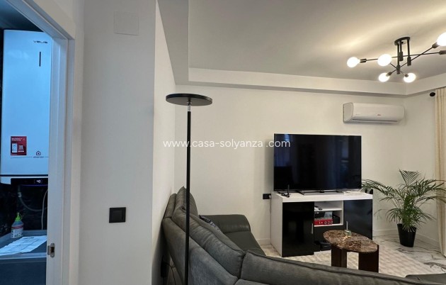 Herverkoop - Appartement / flat - Torrevieja - Playa del Cura