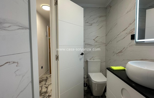 Herverkoop - Appartement / flat - Torrevieja - Playa del Cura