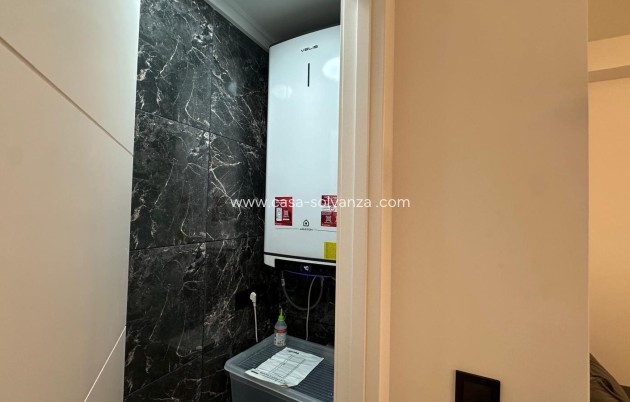 Herverkoop - Appartement / flat - Torrevieja - Playa del Cura