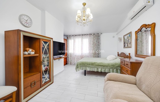 Resale - Townhouse - Torrevieja - Calas Blanca